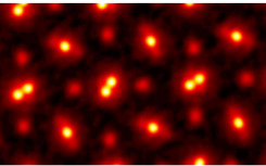 这张令人惊叹的图像是我们所见过的最高分辨率的原子